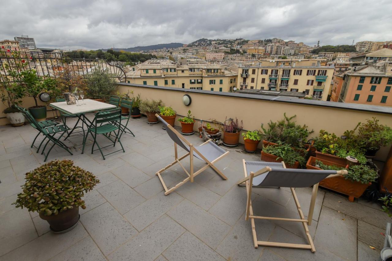 Altido Apt For 3 With Rooftop Balcony And Lovely Cityview Genova Exterior foto